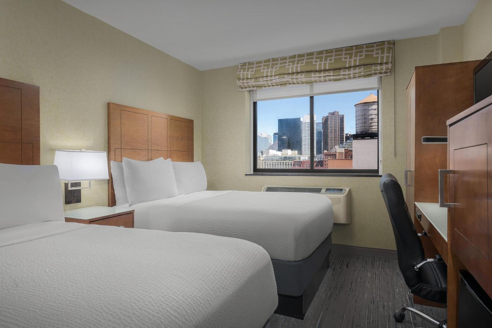 Express Manhattan Midtown West By Ihg 3*